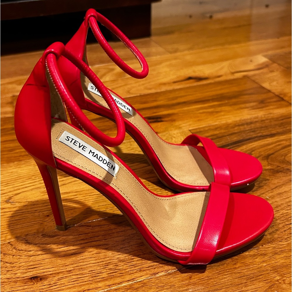 Steve Madden red heels 6.5
